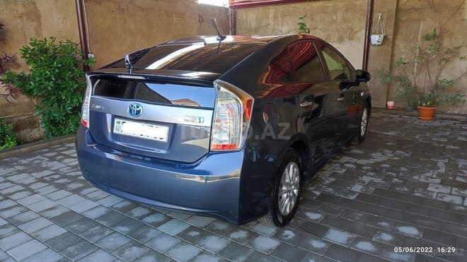 Toyota Prius 2013, 260,000 km - 1.8 l - Bakı