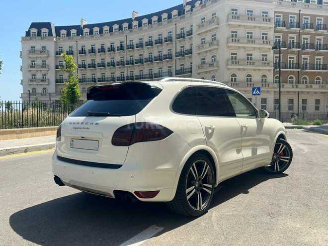 Porsche Cayenne Turbo 2010, 118,000 km - 4.8 l - Bakı