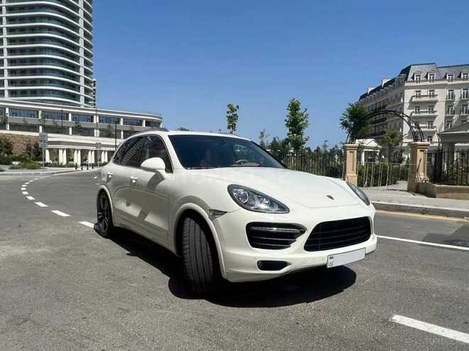 Porsche Cayenne Turbo 2010, 118,000 km - 4.8 l - Bakı