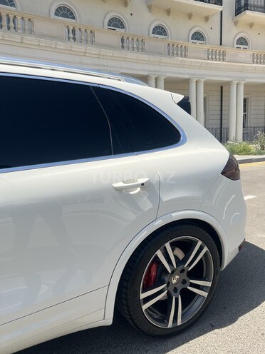 Porsche Cayenne Turbo 2010, 118,000 km - 4.8 l - Bakı