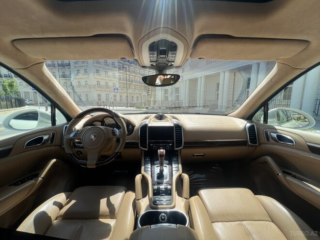 Porsche Cayenne Turbo 2010, 118,000 km - 4.8 l - Bakı