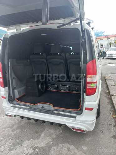 Mercedes Vito 111 2009, 425,325 km - 2.2 l - Zaqatala