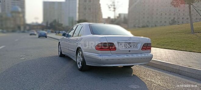 Mercedes E 200 2000, 380,000 km - 2.0 l - Bakı