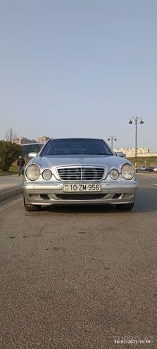 Mercedes E 200 2000, 380,000 km - 2.0 l - Bakı