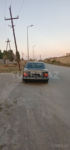 Mercedes E 220 1994, 292,874 km - 2.2 l - Bakı