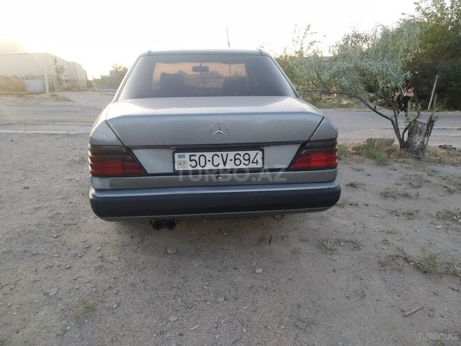 Mercedes E 230 1988, 316,300 km - 2.3 l - Bakı