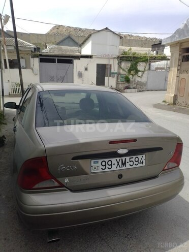 Ford Focus 2002, 300,000 km - 2.0 л - Bakı