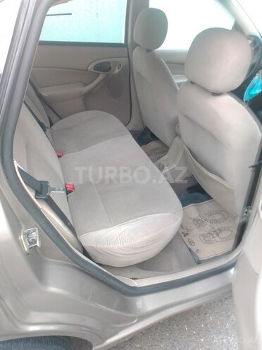 Ford Focus 2002, 300,000 km - 2.0 л - Bakı