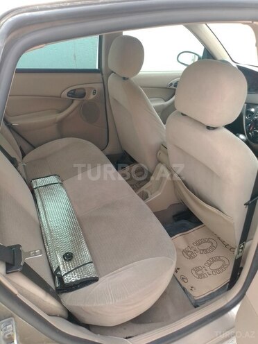 Ford Focus 2002, 300,000 km - 2.0 л - Bakı