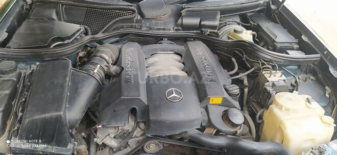 Mercedes E 240 1998, 289,000 km - 2.4 l - Qazax