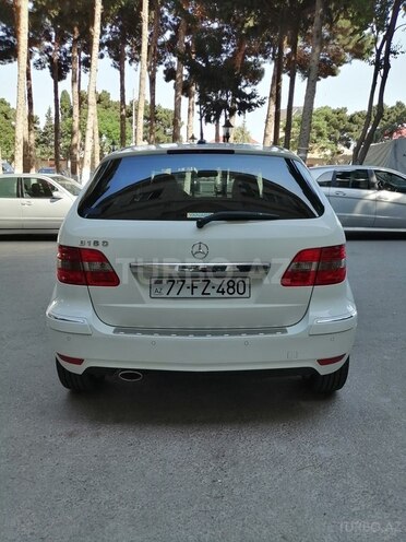 Mercedes B 180 2011, 45,000 km - 1.7 l - Bakı