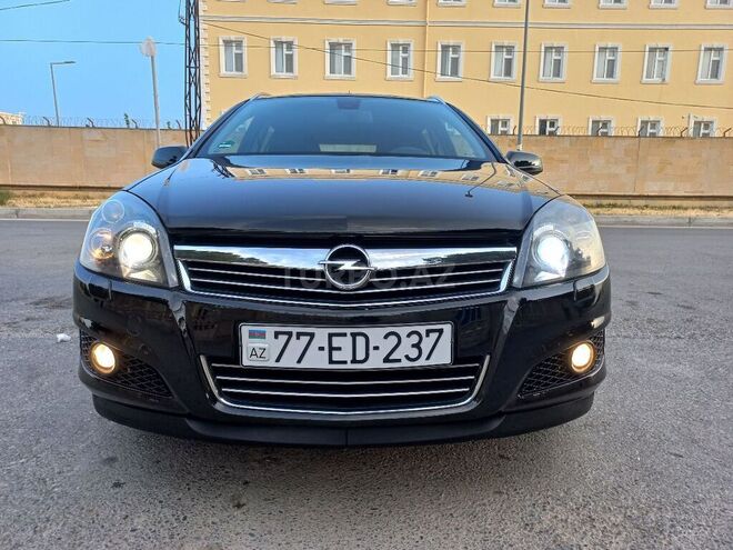 Opel Astra 2008, 168,000 km - 1.4 l - Bakı