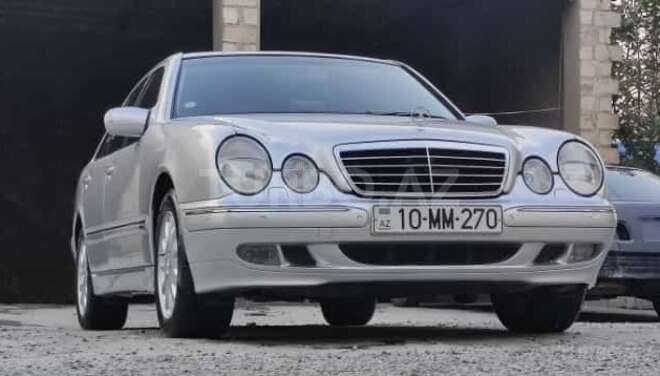 Mercedes E 270 2001, 268,000 km - 2.7 l - Bərdə