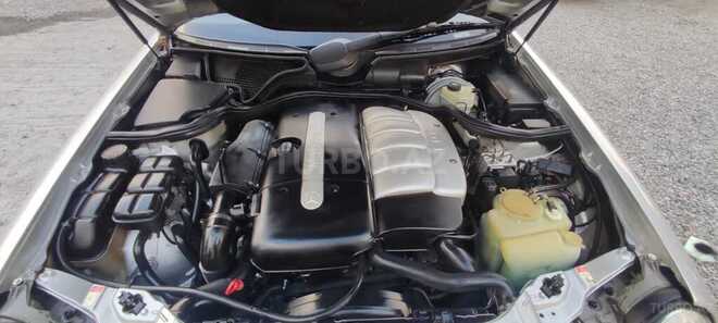 Mercedes E 270 2001, 268,000 km - 2.7 l - Bərdə