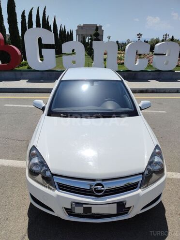 Opel Astra 2009, 125,000 km - 1.4 l - Gəncə