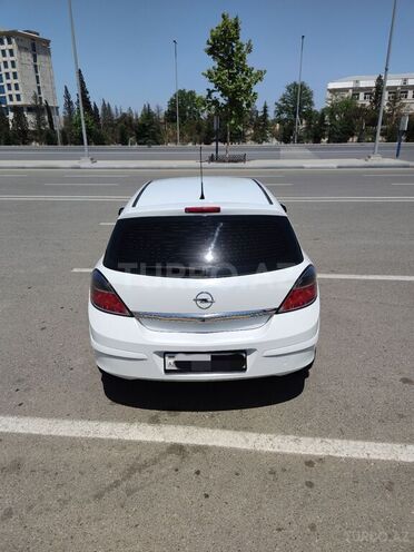 Opel Astra 2009, 125,000 km - 1.4 l - Gəncə