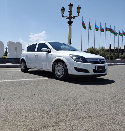 Opel Astra 2009, 125,000 km - 1.4 l - Gəncə