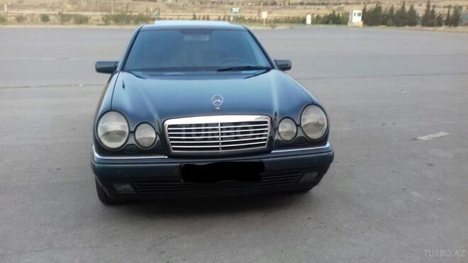 Mercedes E 320 1998, 320,700 km - 3.2 л - Bərdə