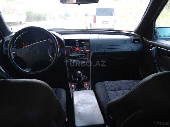 Mercedes C 220 1998, 298,000 km - 2.2 l - Bakı