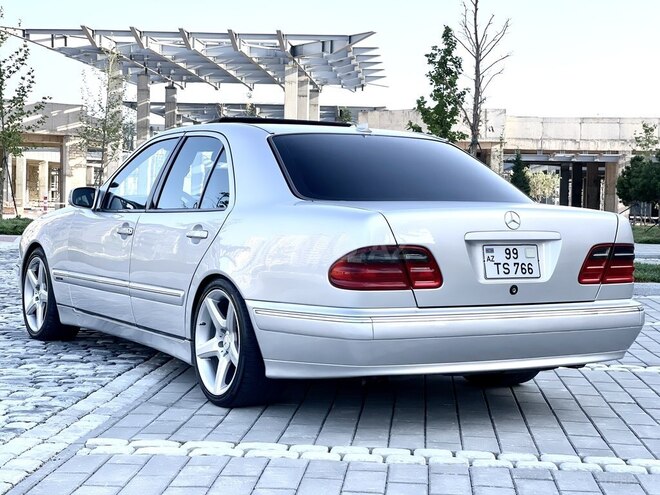 Mercedes E 320 2000, 289,555 km - 3.2 л - Bakı