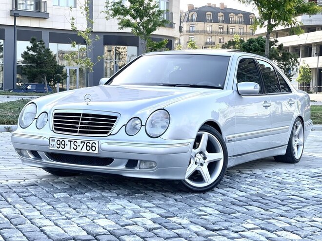 Mercedes E 320 2000, 289,555 km - 3.2 л - Bakı