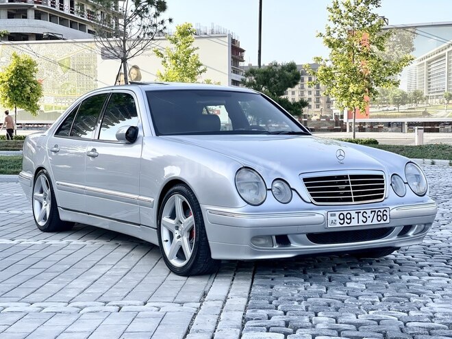 Mercedes E 320 2000, 289,555 km - 3.2 л - Bakı