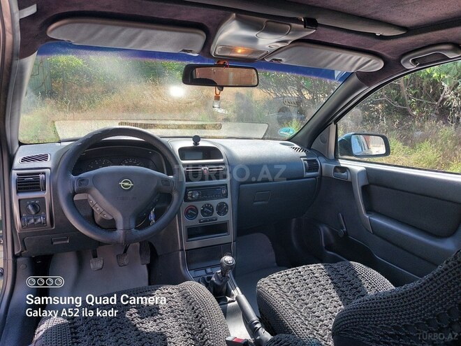 Opel Astra 1998, 200,000 km - 2.0 l - Bakı