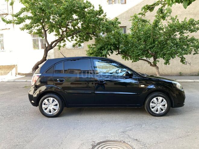 Kia Rio 2010, 235,000 km - 1.5 л - Bakı