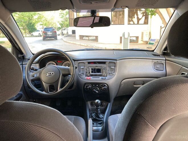 Kia Rio 2010, 235,000 km - 1.5 л - Bakı