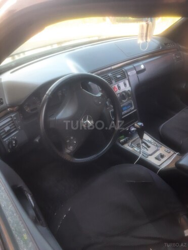 Mercedes E 220 2000, 350,000 km - 2.2 l - Bərdə