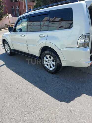 Mitsubishi Pajero 2010, 132,000 km - 3.5 л - Bakı