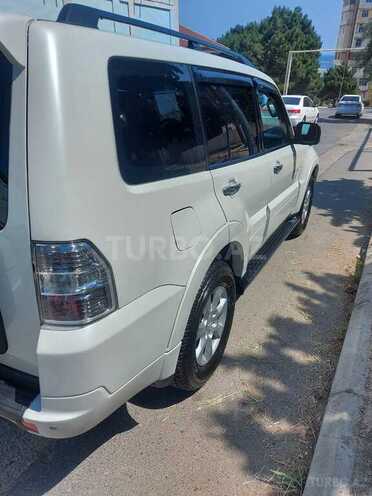 Mitsubishi Pajero 2010, 132,000 km - 3.5 л - Bakı