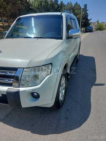 Mitsubishi Pajero 2010, 132,000 km - 3.5 л - Bakı
