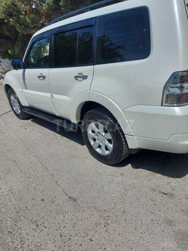 Mitsubishi Pajero 2010, 132,000 km - 3.5 л - Bakı
