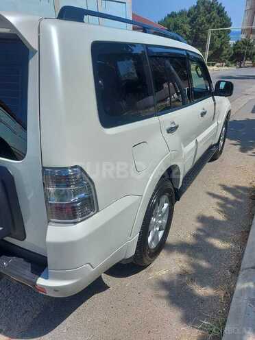 Mitsubishi Pajero 2010, 132,000 km - 3.5 л - Bakı