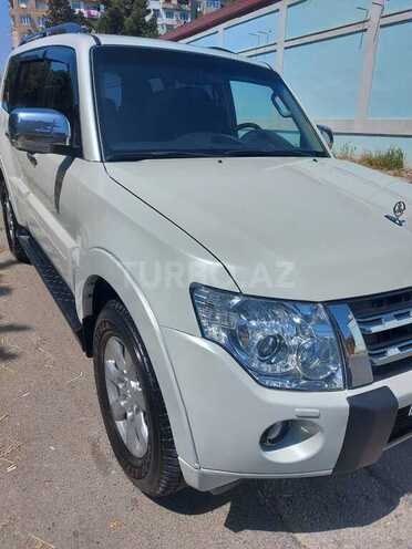 Mitsubishi Pajero 2010, 132,000 km - 3.5 л - Bakı
