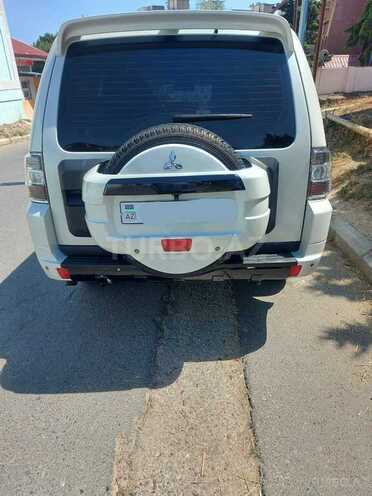 Mitsubishi Pajero 2010, 132,000 km - 3.5 л - Bakı