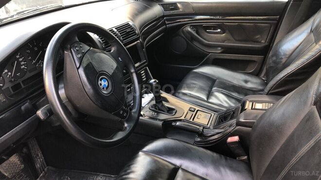 BMW 528 1998, 420,000 km - 2.8 l - Bakı