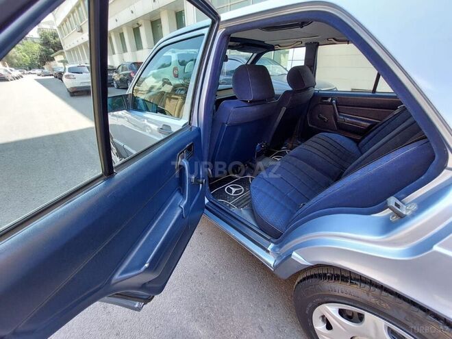 Mercedes 190 1992, 117,340 km - 1.8 l - Bakı