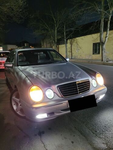 Mercedes E 320 2000, 235,000 km - 3.2 l - Gəncə