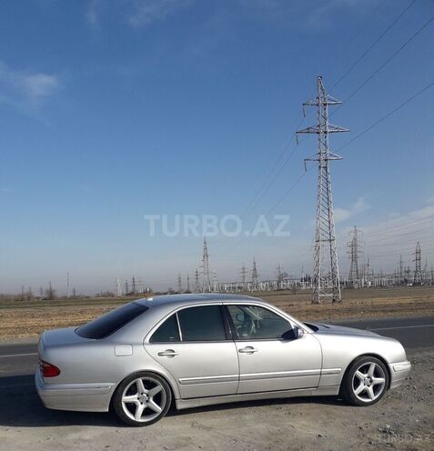 Mercedes E 320 2000, 235,000 km - 3.2 l - Gəncə