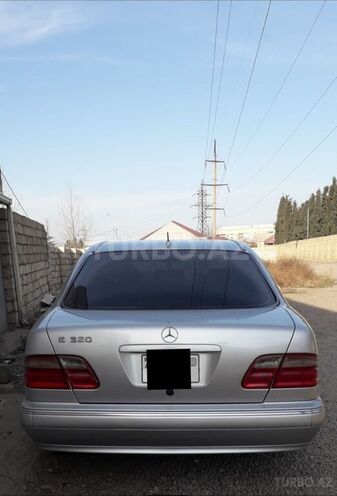 Mercedes E 320 2000, 235,000 km - 3.2 l - Gəncə