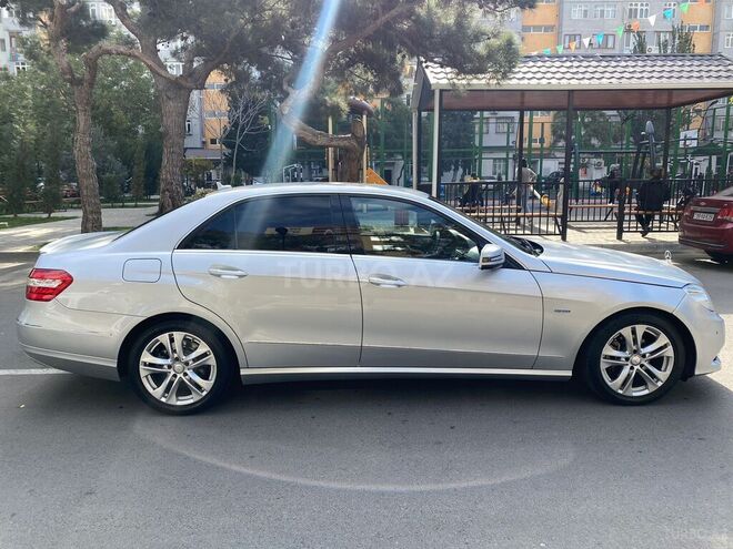 Mercedes E 220 2009, 235,000 km - 2.2 l - Bakı