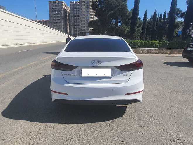 Hyundai Elantra 2018, 58,750 km - 2.0 l - Bakı
