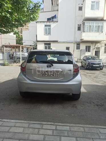 Toyota Prius C 2013, 85,400 km - 1.5 l - Bakı
