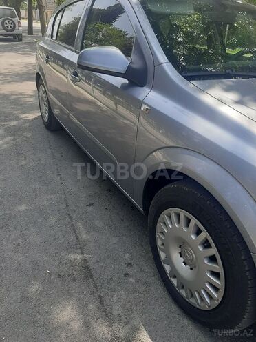Opel Astra 2004, 213,000 km - 1.4 l - Xaçmaz