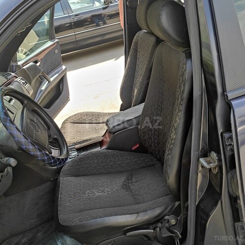 Mercedes E 200 1996, 333,222 km - 2.0 l - Sumqayıt