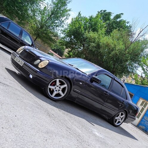 Mercedes E 200 1996, 333,222 km - 2.0 l - Sumqayıt