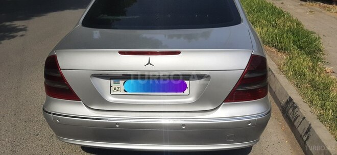 Mercedes E 270 2002, 324,000 km - 2.7 l - Bakı
