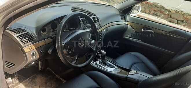 Mercedes E 270 2002, 324,000 km - 2.7 l - Bakı